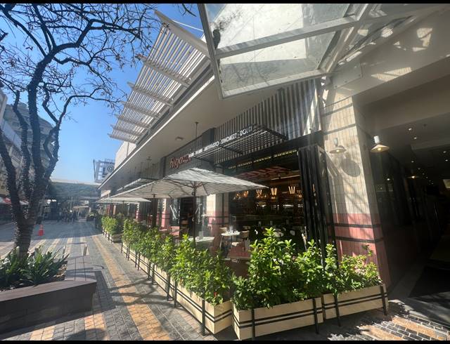 1,648M² OFFICE TO LET IN ROSEBANK